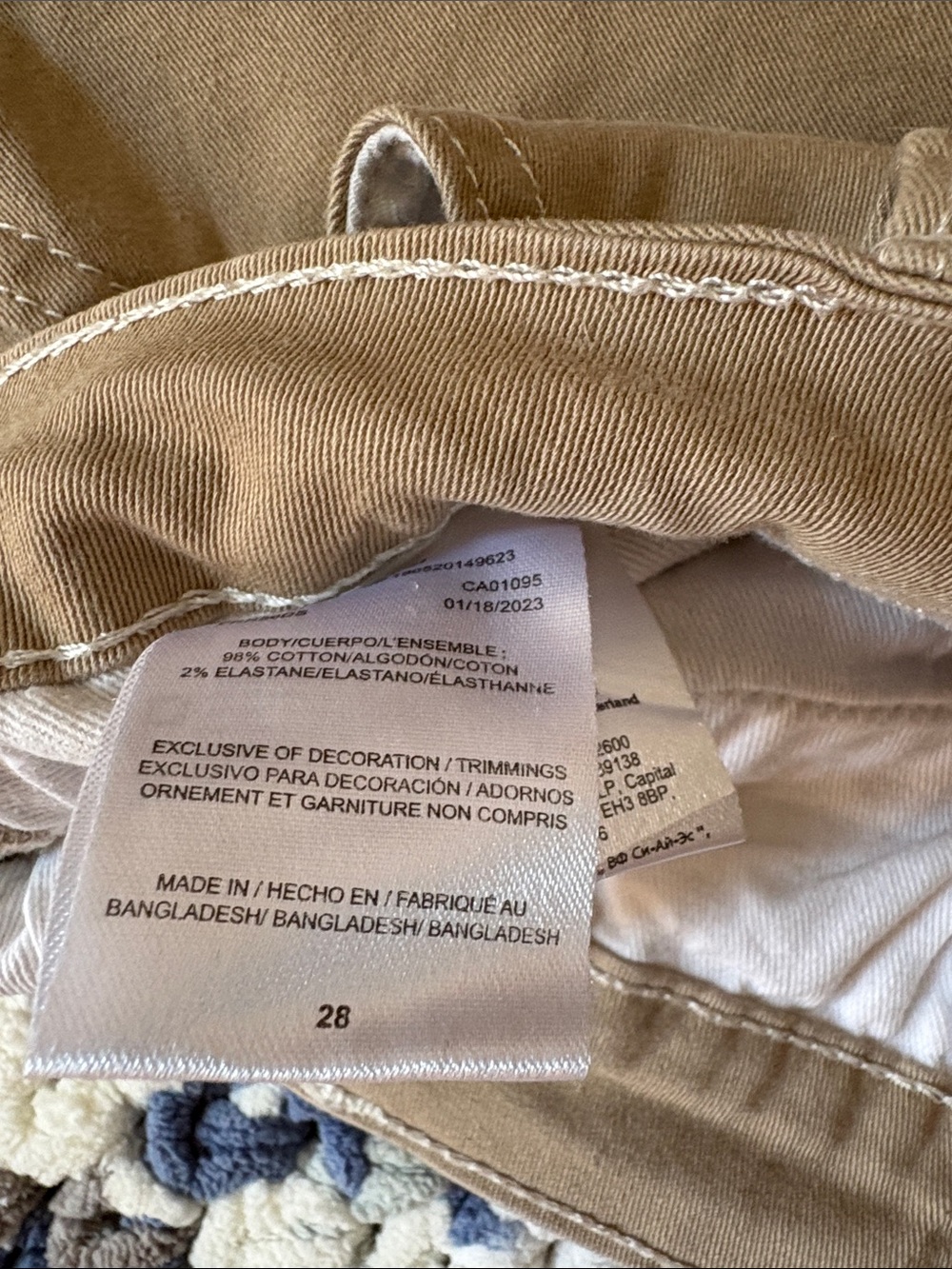 Dickies Women's Khaki Utility Cargo Shorts - Picture 5 of 6